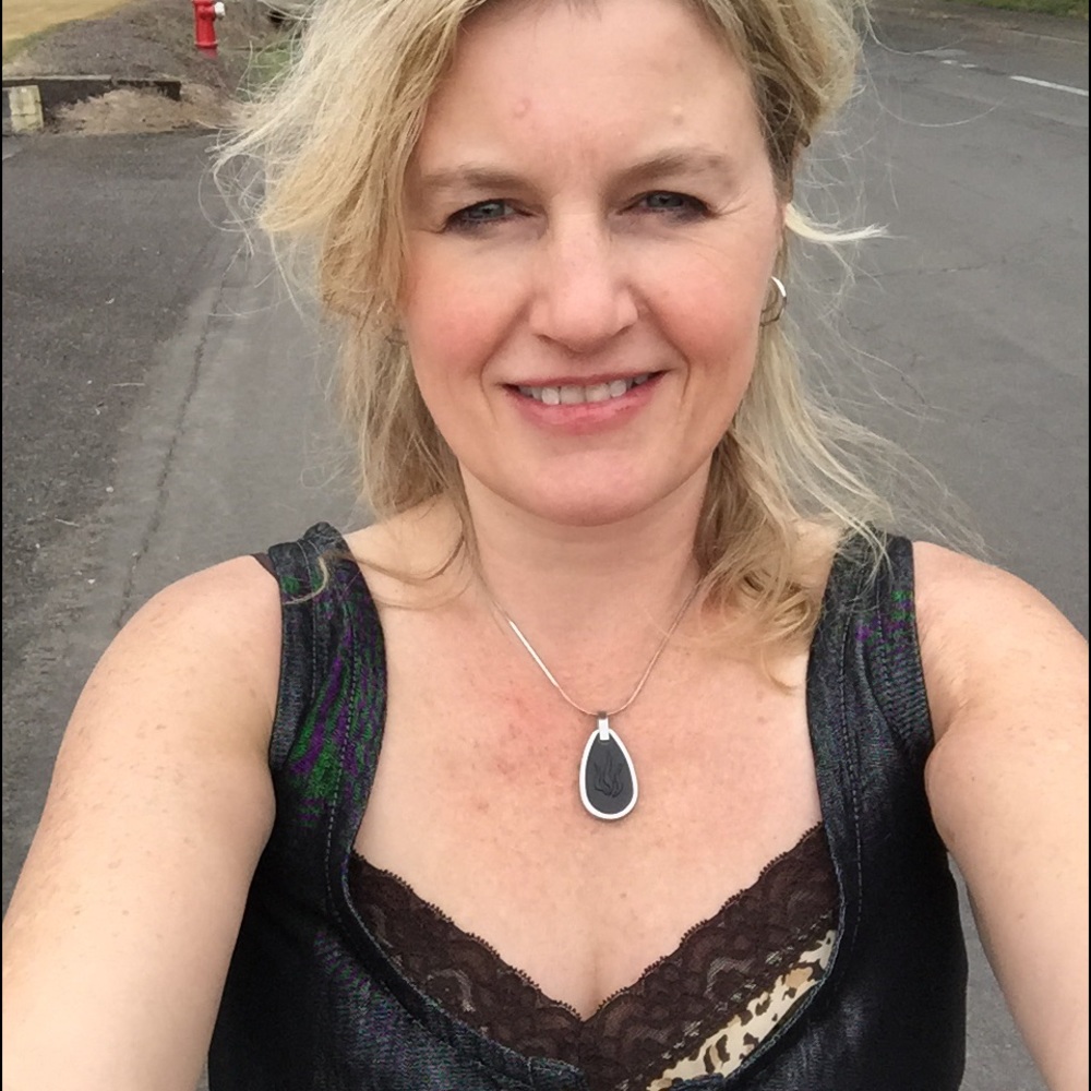 Meet your Posher, Jen